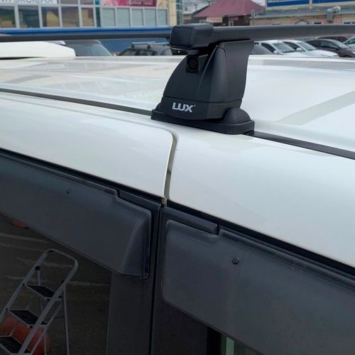 Багажная система 3 LUX с дугами 1,3м прямоугольными в пластике для а/м со штатным местом 911 Honda Stepwgn